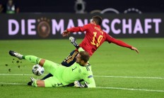 开云体育下载-包含西班牙血洗德国，罗德里戈统治全场的词条