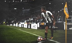 开云体育中国-伊萨克一锤定音，加纳力克塞维利亚，全场最佳无争议的战术解析