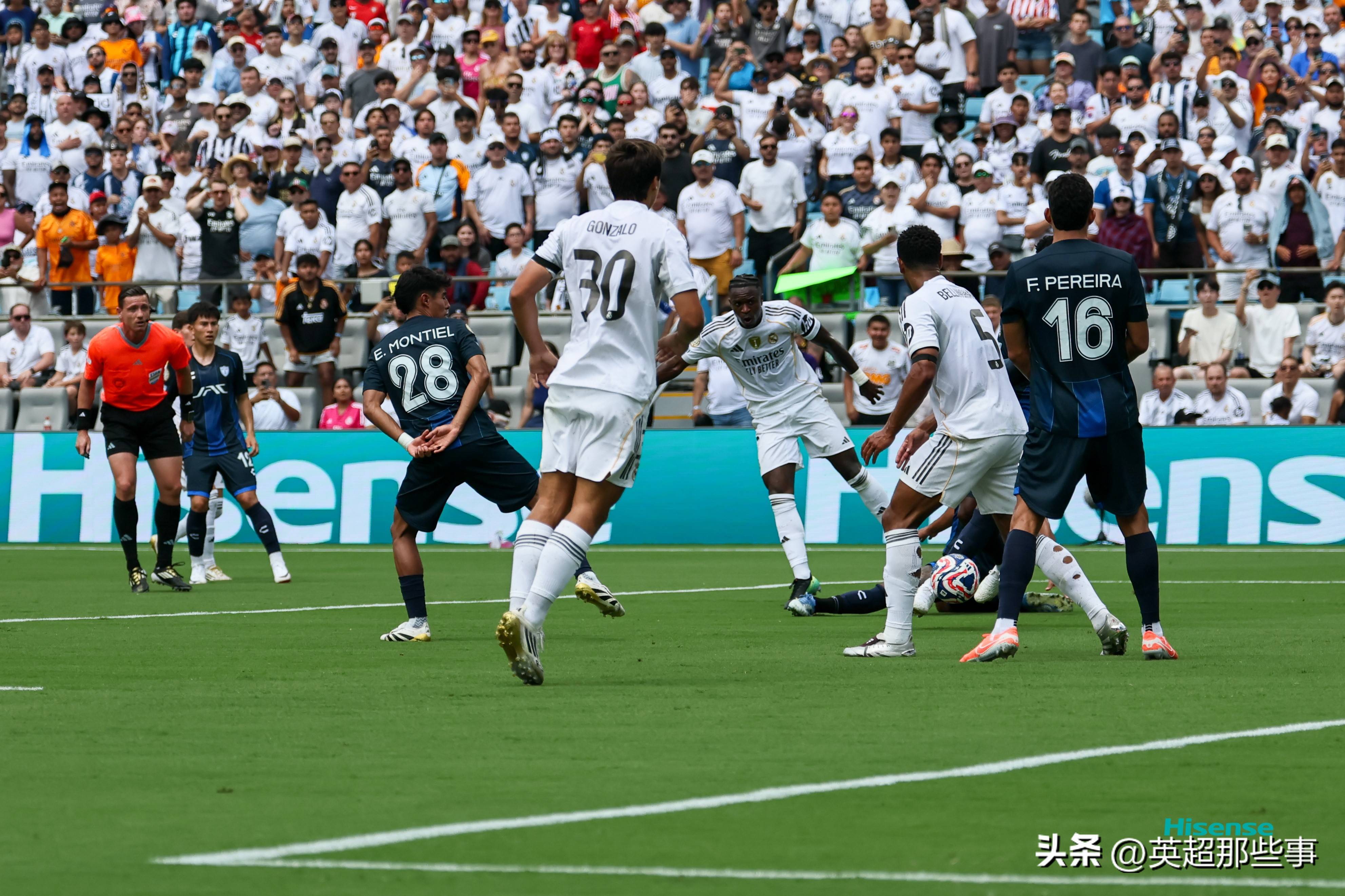 关于奥地利战胜俄罗斯，晋级次轮比赛的信息