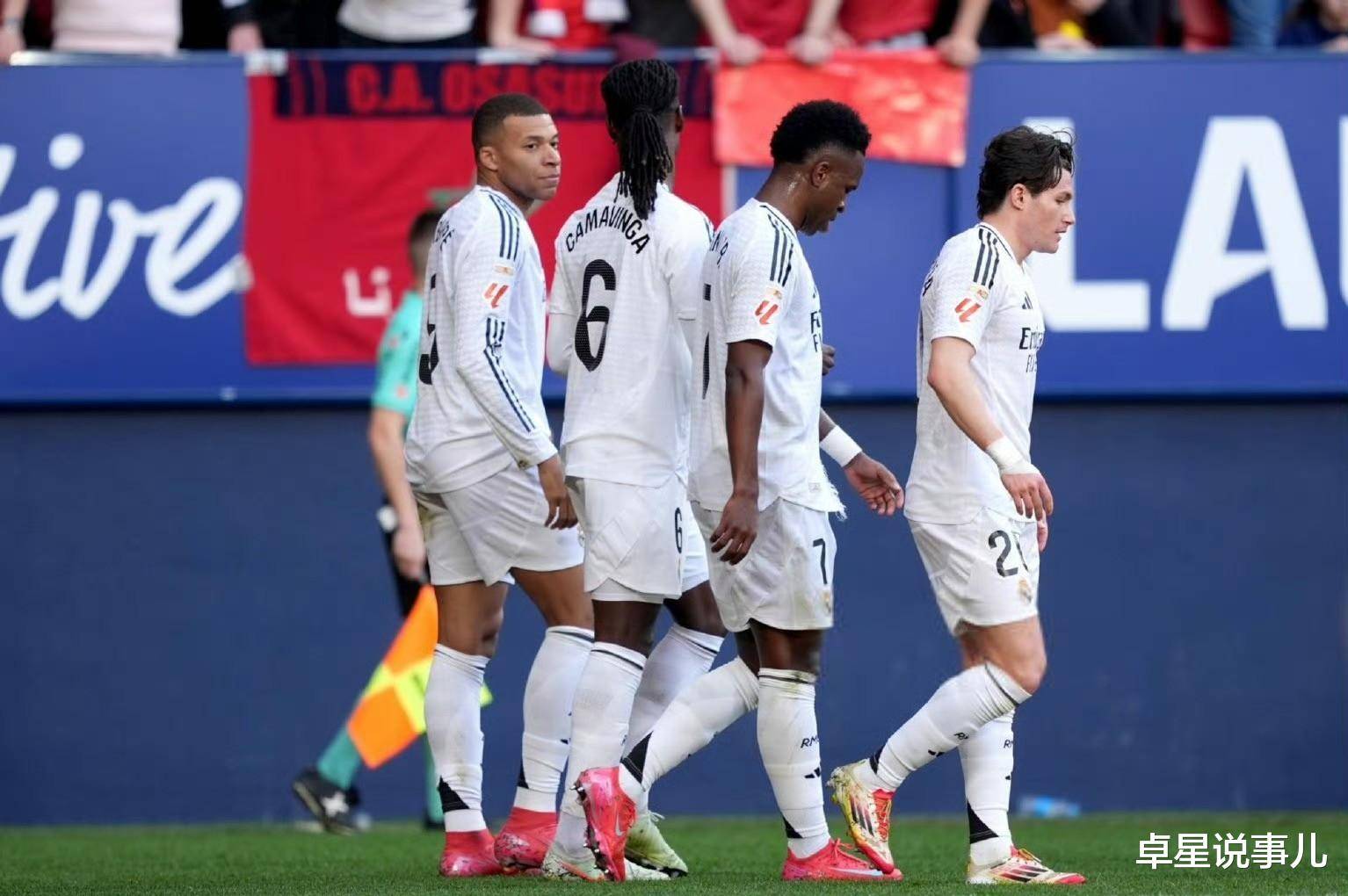 包含皇家马德里客场平局，晋级独领的词条