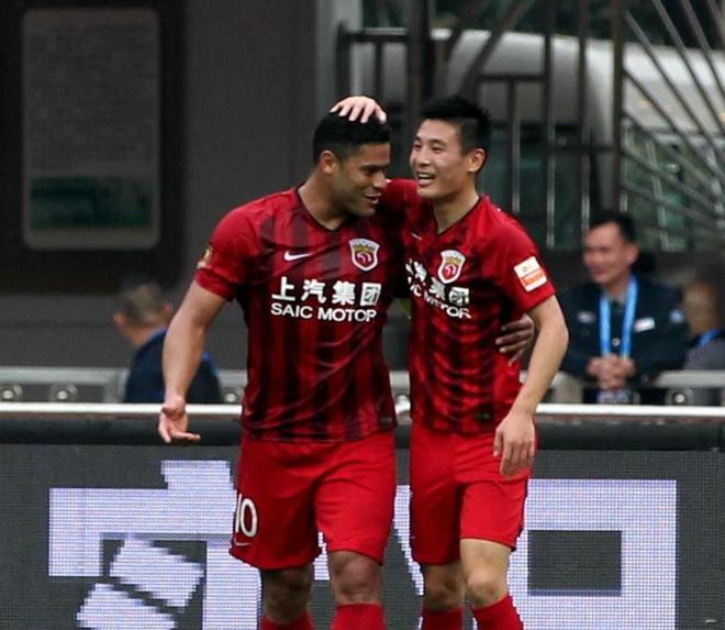 关于富力主场告捷,积分榜上跻身前四的信息 关于富力主场告捷,积分榜上跻身前四的信息