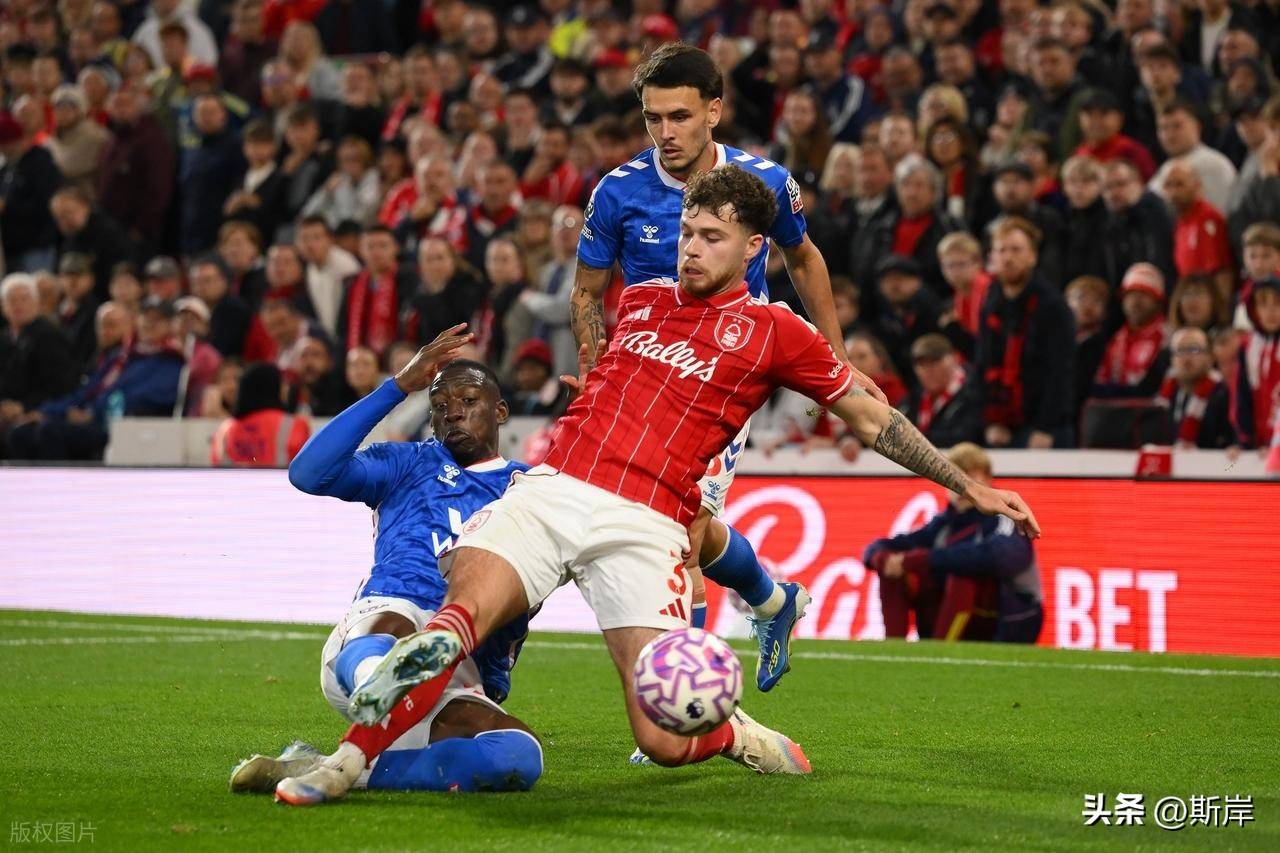 狼队在客场击败桑德兰，赢得新赛季首胜的简单介绍