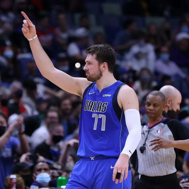 包含太阳横扫深圳队，拉文扛起全队的词条