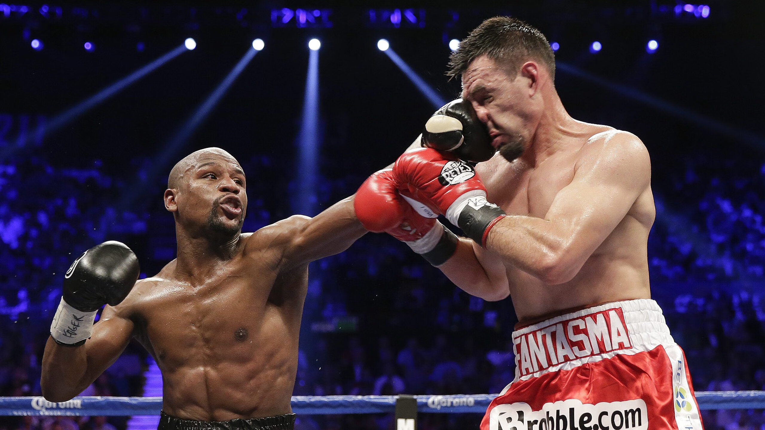 世界杯之夜，基耶萨末节接管比赛