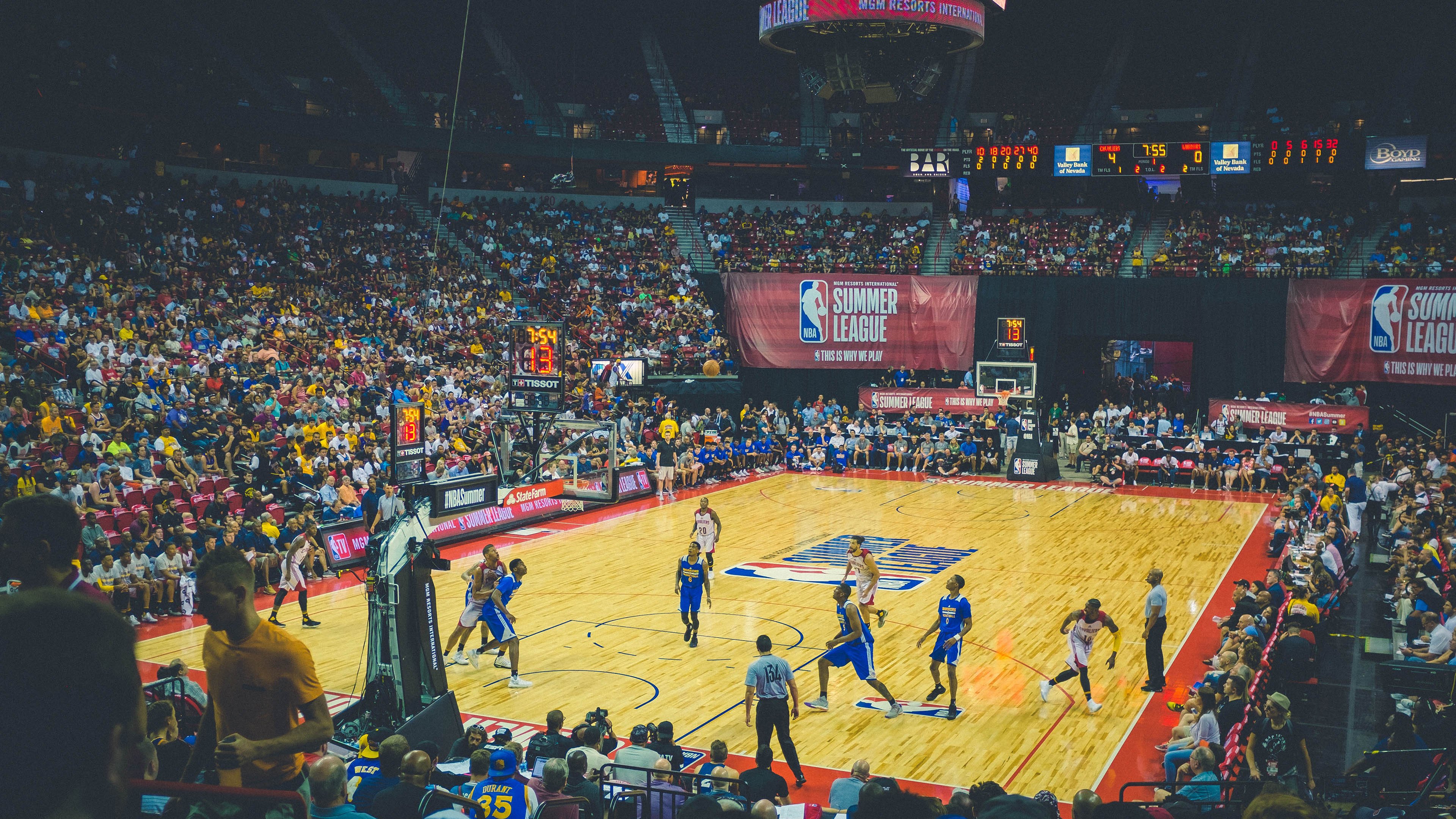 国王对阵76人,克莱·汤普森完美发挥,诠释何为G6汤本色