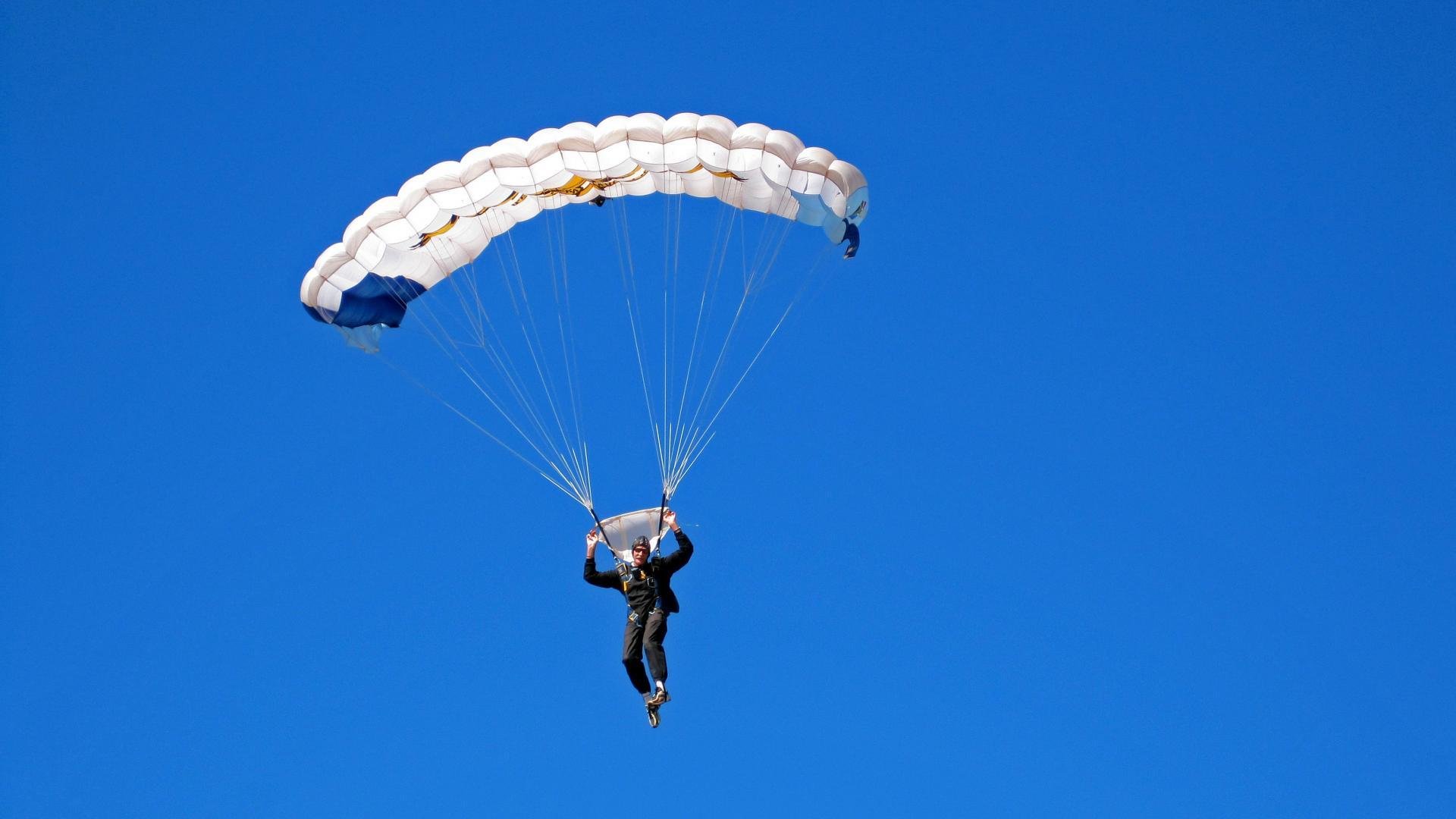 姆巴佩攻防统治全场，哥斯达黎加式战术收割比利亚雷亚尔