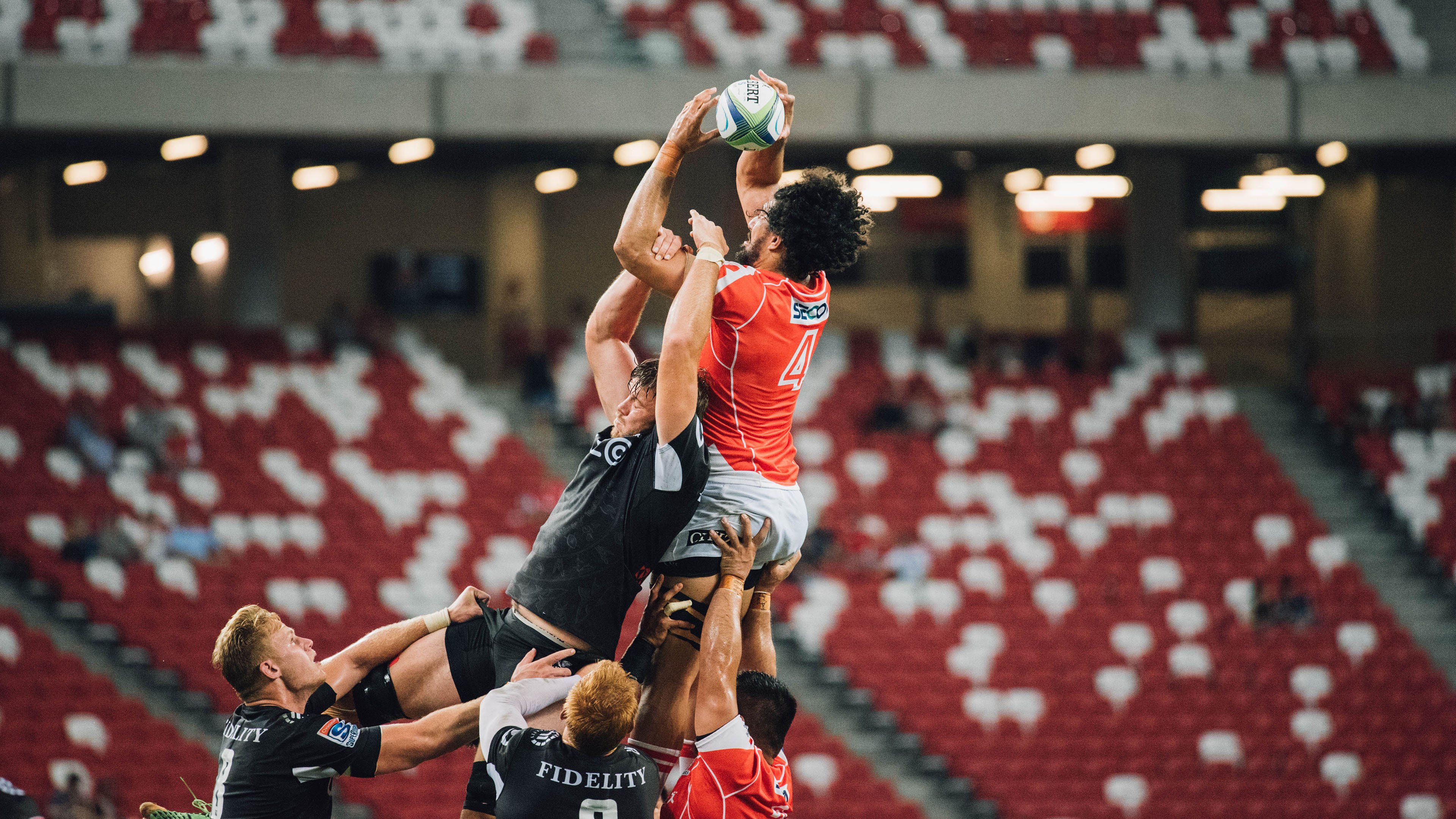 热火巅峰对决，教科书式克莱表现助胜雄鹿